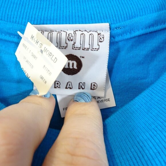 Vintage Green M&Ms World  T-Shirt Official Merch Sz M Character She NEW Made USA - Picture 4 of 7
